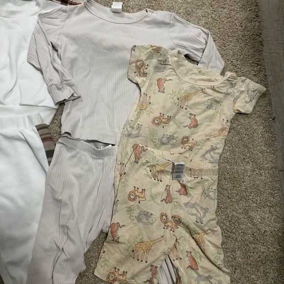 Neutral Baby Bundle - Picture 2 of 3